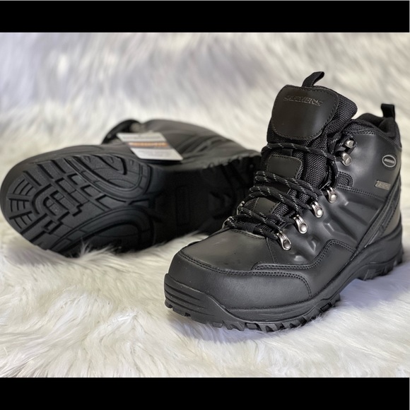 New SKECHERS Relaxed Fit Resment Traven boots - Picture 2 of 11